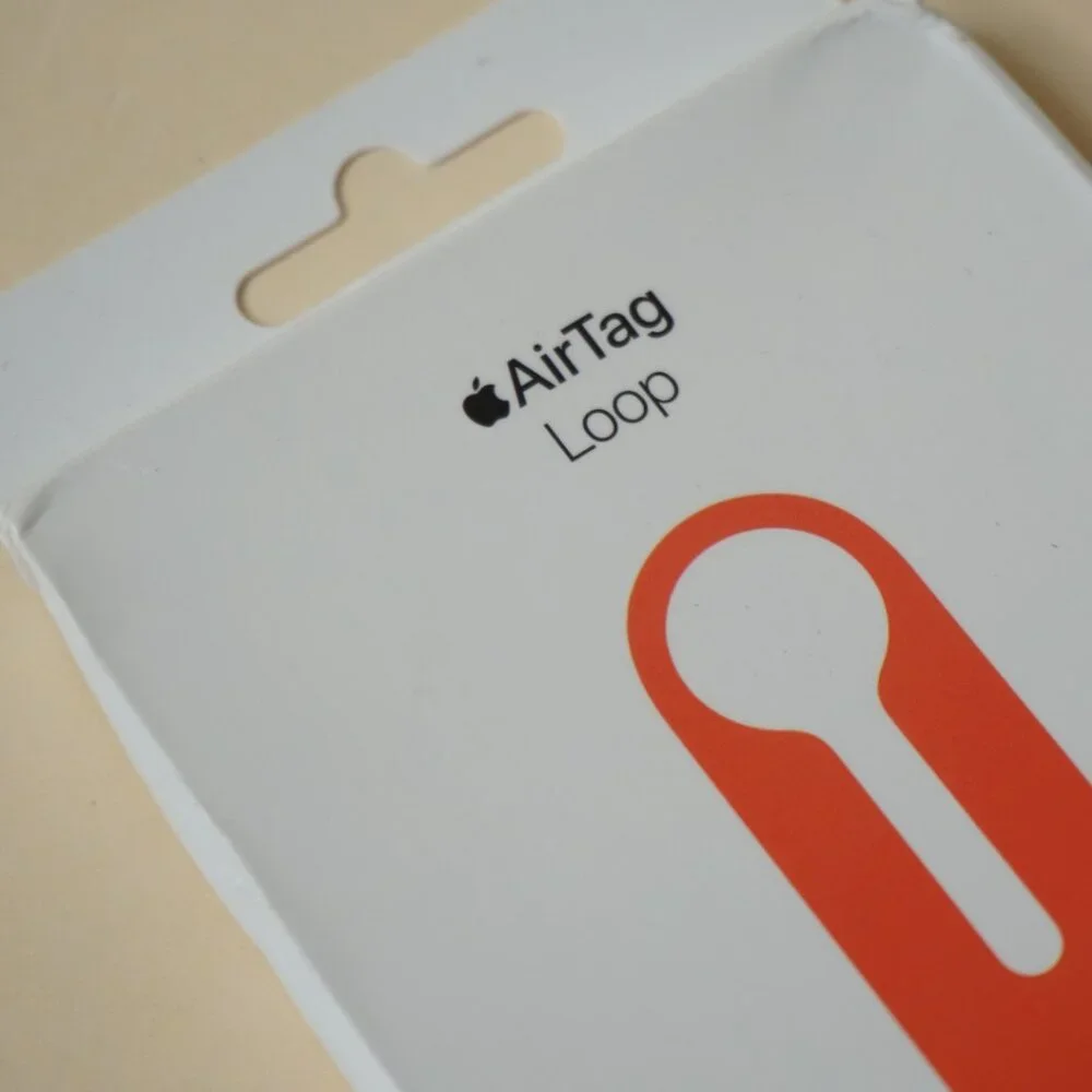 Apple Authentic Air Tag Polyurethane Loop Electric Orange - SEALED MK0X3ZM/A